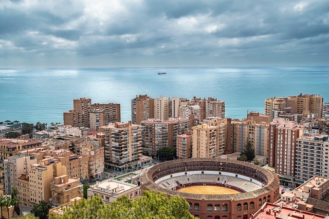elg21-city-7137958_640